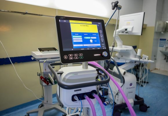 VRHUNSKA RESPIRATORNA POTPORA ZA NAJTEŽE PACIJENTE VRHUNSKA RESPIRATORNA POTPORA ZA NAJTEŽE PACIJENTE